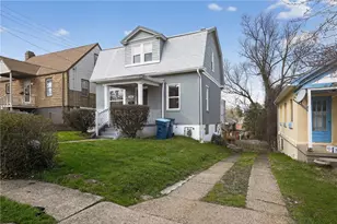 817 Elizabeth St, Wilkins Township, PA 15221 - Photo 2