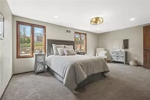 1253 Earlford Dr, Pittsburgh, PA 15227 - Photo 38