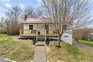 110 Grant St, Burgettstown Boro, PA 15021 - Photo 2