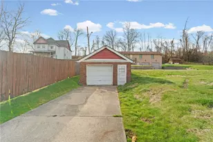 105 Saniel Dr, West Mifflin, PA 15122 - Photo 4