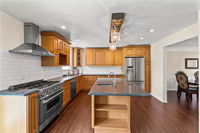 118 Commodore Dr, North Fayette, PA 15057 - Photo 2