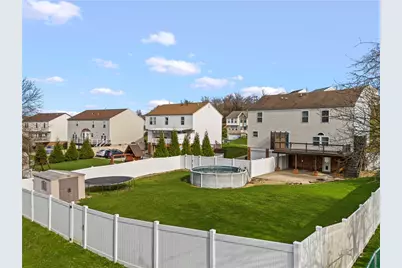 118 Commodore Dr, North Fayette, PA 15057 - Photo 32