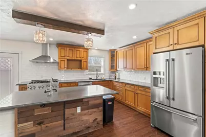 118 Commodore Dr, North Fayette, PA 15057 - Photo 4