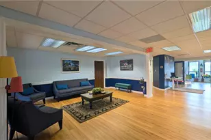 406 McKnight Park Dr, Ross Twp, PA 15237 - Photo 8