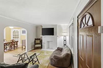 2208 Delaware Ave, Pittsburgh, PA 15218 - Photo 2