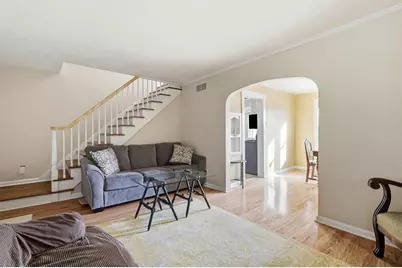2208 Delaware Ave, Pittsburgh, PA 15218 - Photo 6