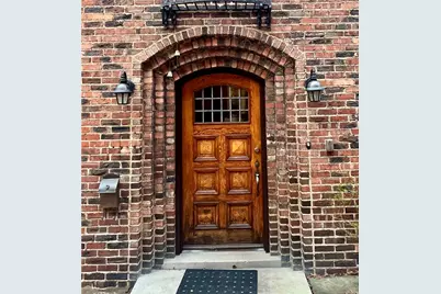 1252 Bellerock St, Murdoch Farms, PA 15217 - Photo 2