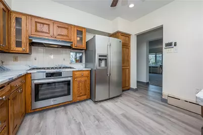 6100 Wellesley Avenue, Pittsburgh, PA 15206 - Photo 16