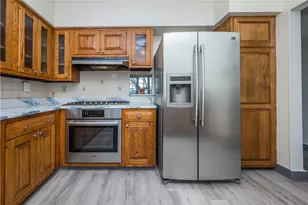 6100 Wellesley Ave, Pittsburgh, PA 15206 - Photo 14