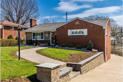 4353 E Barlind Dr, Pittsburgh, PA 15227 - Photo 2