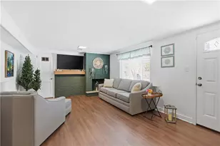 4353 E Barlind Dr, Pittsburgh, PA 15227 - Photo 18