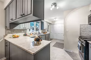 238 Meadowbrook Dr, New Wilmington Boro, PA 16142 - Photo 14