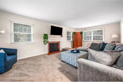 238 Meadowbrook Dr, New Wilmington Boro, PA 16142 - Photo 6