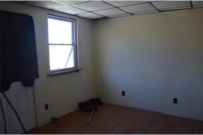 639 Washington Ave, Charleroi Boro, PA 15022 - Photo 32