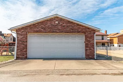 923 Vermont Ave, Glassport, PA 15045 - Photo 32