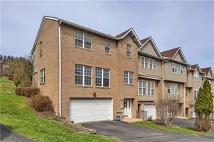 301 Wingate Dr, Robinson Twp, PA 15205 - Photo 2