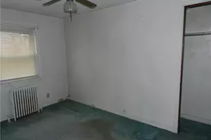 1933 Pennsylvania Ave, West Mifflin, PA 15122 - Photo 20