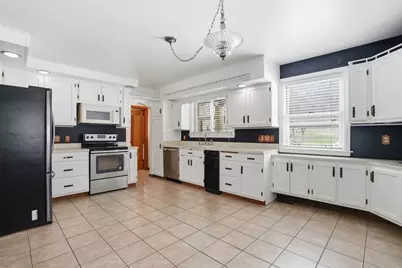 127 Amelia St, McKees Rocks, PA 15136 - Photo 6