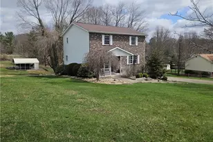 101 Sunrise Cove Ln, Center Township, PA 16001 - Photo 2