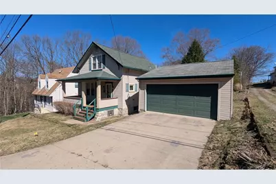 914 18th Ave, Beaver Falls, PA 15010 - Photo 2