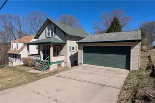 914 18th Ave, Beaver Falls, PA 15010 - Photo 2