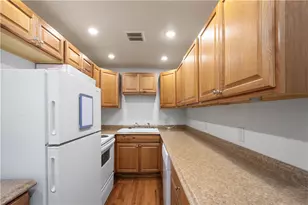 5211 Wilkins Ave, Pittsburgh, PA 15217 - Photo 8