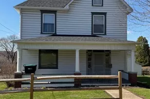 42 Highland Ave, Burgettstown Boro, PA 15021 - Photo 1