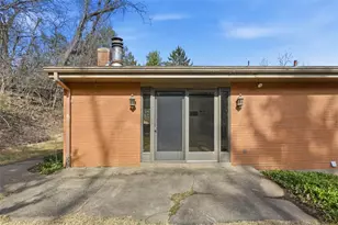 239 Byron Rd, Ross Twp, PA 15237 - Photo 34