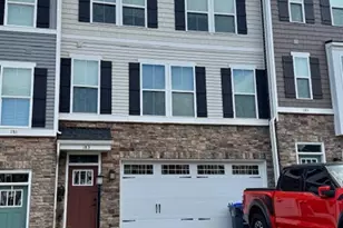 183 Moyer Hill Dr, Cranberry Township, PA 16066 - Photo 2