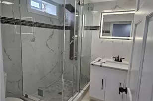 392 Center Grange Rd, Center Township, PA 15061 - Photo 18