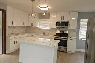 392 Center Grange Rd, Center Township, PA 15061 - Photo 10