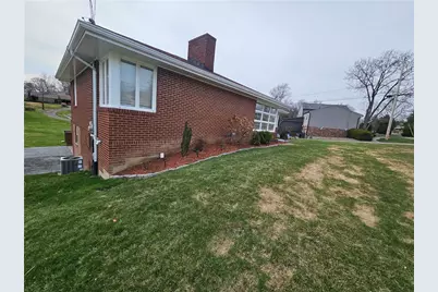 392 Center Grange Road, Center Township, PA 15061 - Photo 4