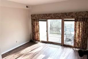 680 Carriage Cir, Pittsburgh, PA 15205 - Photo 8