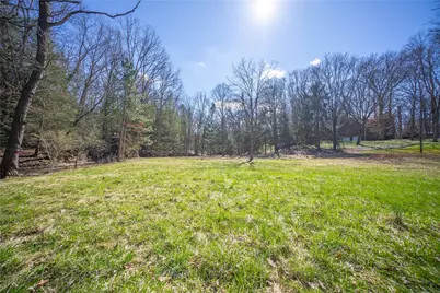 110 Bradford Park Rd, Economy, PA 15005 - Photo 2