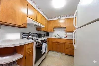 420 Violet Dr, Lower Burrell, PA 15068 - Photo 4