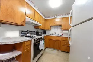 420 Violet Dr, Lower Burrell, PA 15068 - Photo 4