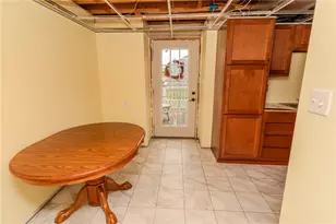 112 Colonial Ln, North Union Township, PA 15401 - Photo 36