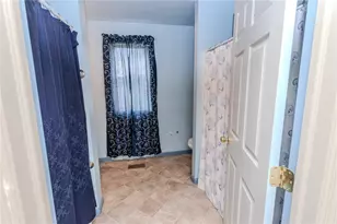 112 Colonial Ln, North Union Township, PA 15401 - Photo 32