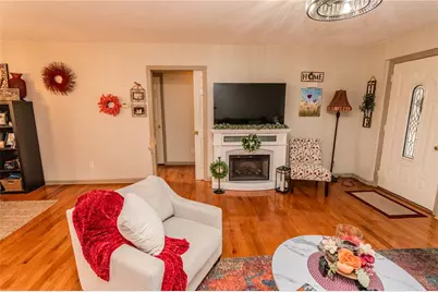 112 Colonial Ln, North Union Township, PA 15401 - Photo 16