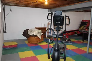 415 Mercury St, Derry Township, PA 15650 - Photo 22