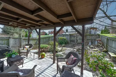 185 Princeton Dr, Center Township, PA 15001 - Photo 6