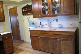 4717 Ellwood Rd, Wayne Township, PA 16101 - Photo 8