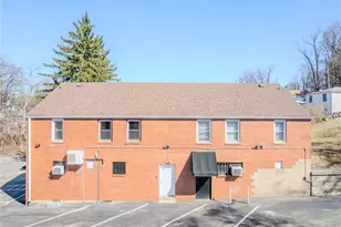 825 5th Ave, East McKeesport, PA 15035 - Photo 2