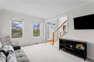 237 Morning Grove Ln, Adams Township, PA 16059 - Photo 4