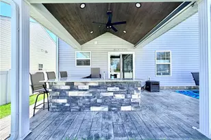 1017 Colonial Dr, Menallen Township, PA 15401 - Photo 36