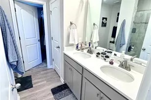 1017 Colonial Dr, Menallen Township, PA 15401 - Photo 24