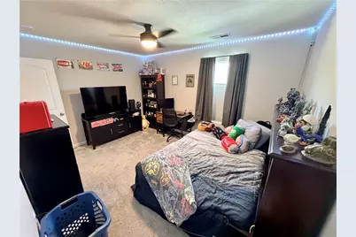 1017 Colonial Dr, Menallen Township, PA 15401 - Photo 32