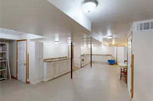 196 S Benbrook Rd, Center Township, PA 16001 - Photo 36