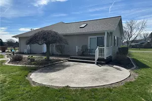 196 S Benbrook Rd, Center Township, PA 16001 - Photo 40