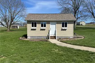 196 S Benbrook Rd, Center Township, PA 16001 - Photo 42